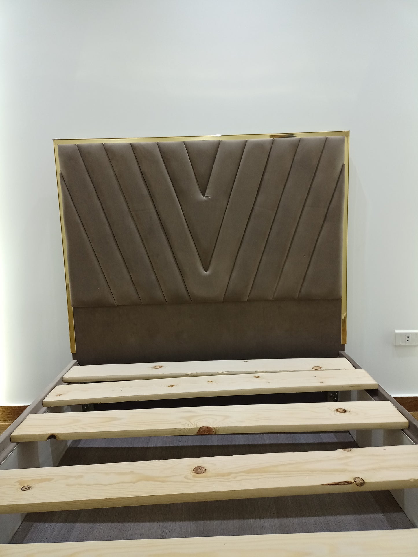 Brentford bed